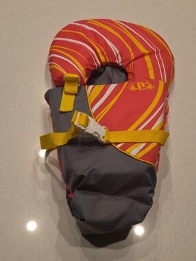 Full Throttle Infant Life Vest. White Buckle with Yellow Strap